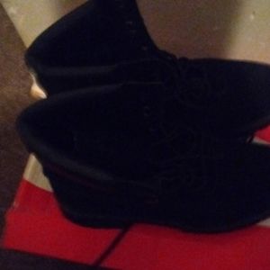 All black timberlands